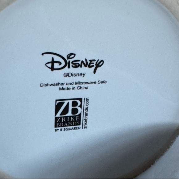 Disney Christmas coffee mug Happy Holiday Mickey Mouse, Minnie, Goofy, Pluto - Picture 5 of 5